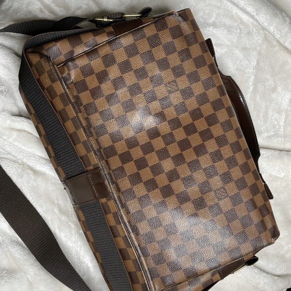 Louis Vuitton Broadway Damier Men's Shoulder Bag - Picture 5 of 5